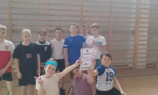 Zdjęcie do Zawody lekkoatletyczne klas 3