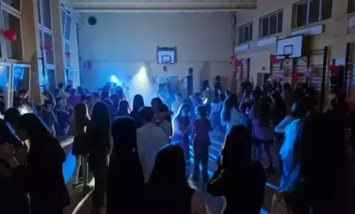 Zdjęcie do Relacja z dyskoteki szkolnej!