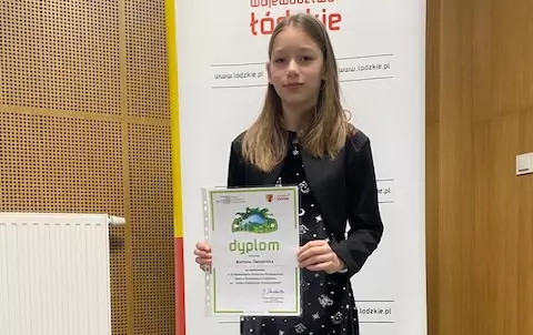 Zdjęcie do wyr&oacute;żnienie w VI Wojew&oacute;dzkim Konkursie Ekologicznym &bdquo;Dbam o środowisko w Ł&oacute;dzkiem&rdquo;