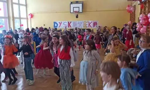 Zdjęcie do Bal karnawałowy klas młodszych