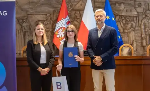 Zdjęcie do Fundusz Wspomagania Zdolnych Uczni&oacute;w Klas VI-VIII Szk&oacute;ł Podstawowych -  Stypendia Fundacji Brenntag Polska 2025 rok