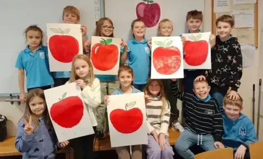 Zdjęcie do Światowy Dzień Owoc&oacute;w w klasie 2A