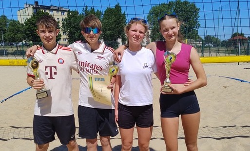 Zdjęcie do Mistrzostwa Powiatu w Siatk&oacute;wce Plażowej